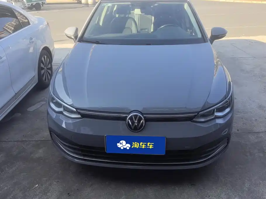 Фото 2 - Volkswagen Golf