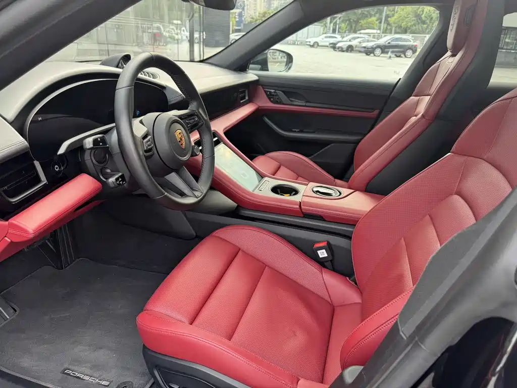 Porsche Taycan 2021 2020 Taycan