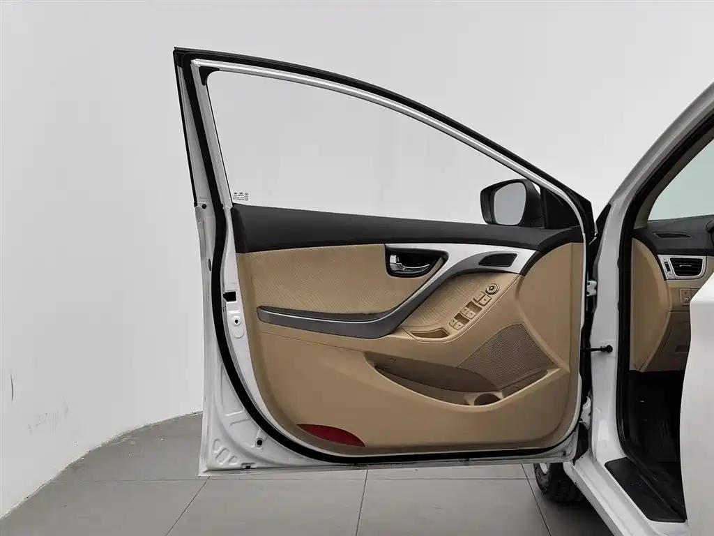 Hyundai Langdong 2012 1.6L Manual Leading фото 8