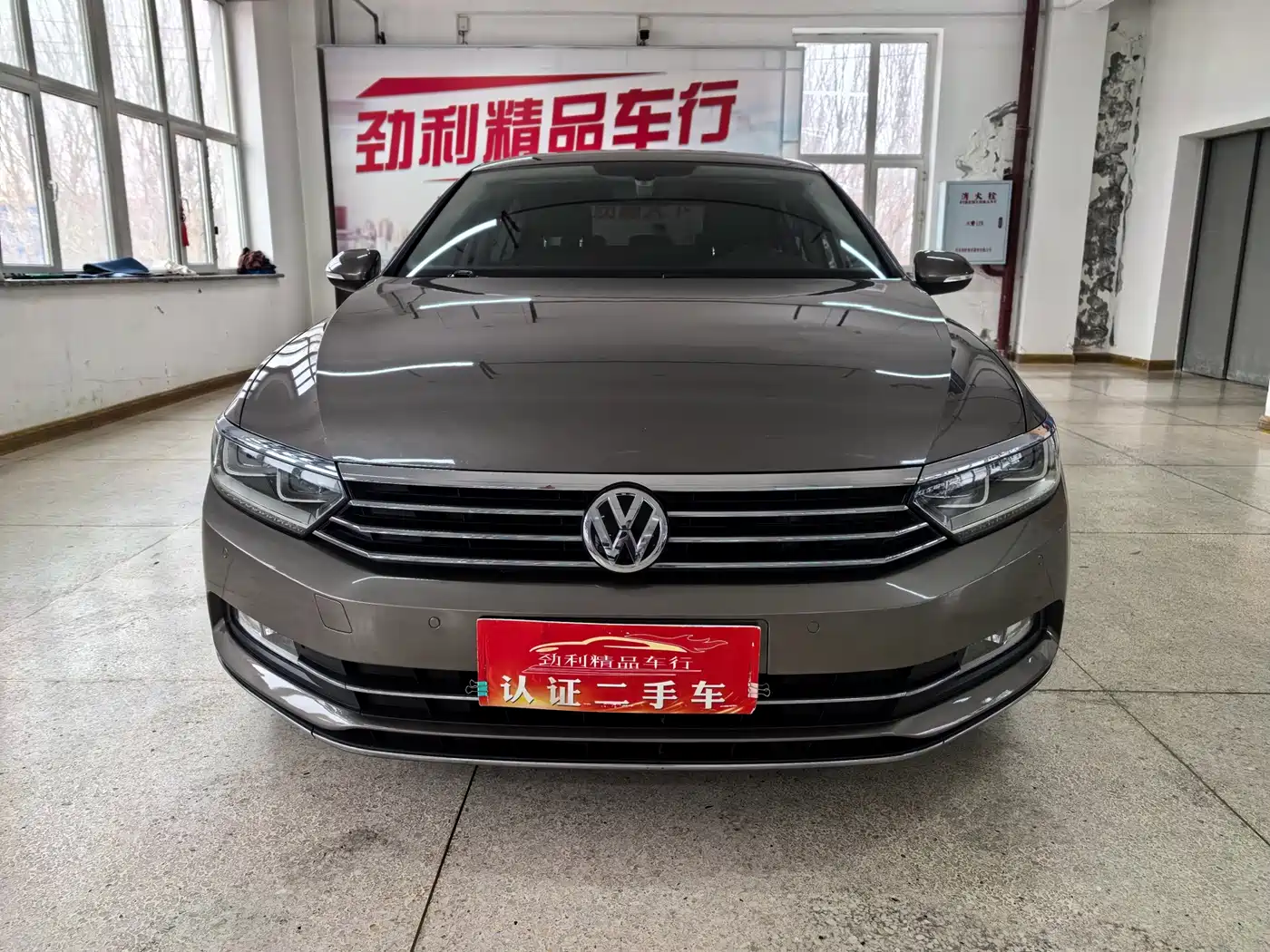 Volkswagen Magotan 2019 330TSI DSG Luxury China V фото 3