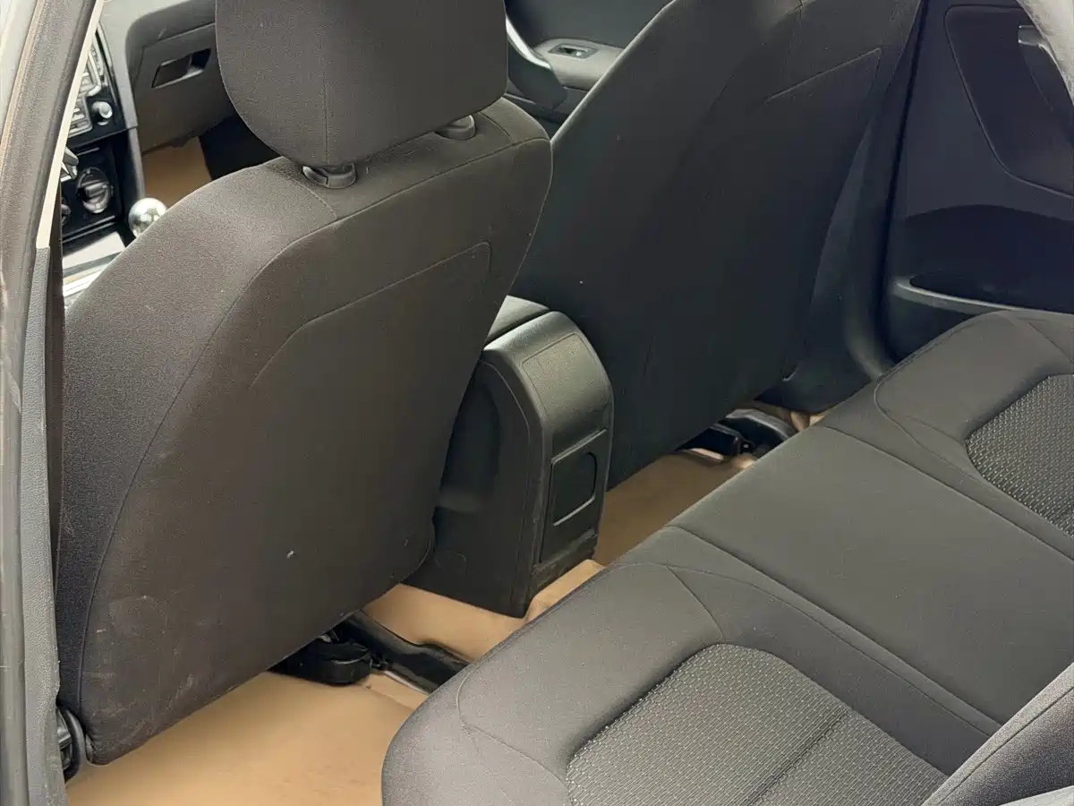 Volkswagen Bora 2013 2013 1.6L Manual Fashion Model