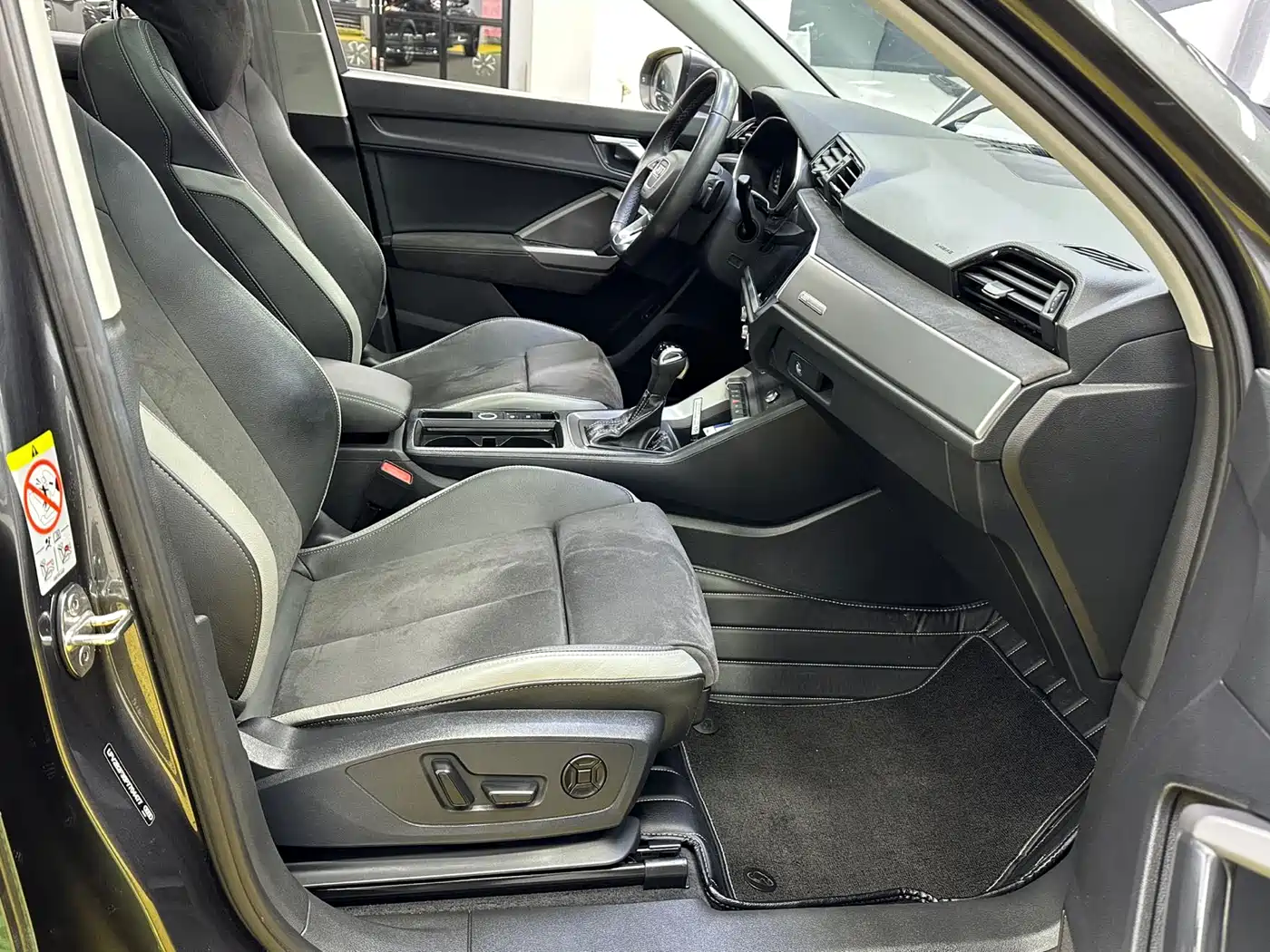 Audi Q3 2023 35 TFSI Fashion Dynamic (1.4T) фото 19