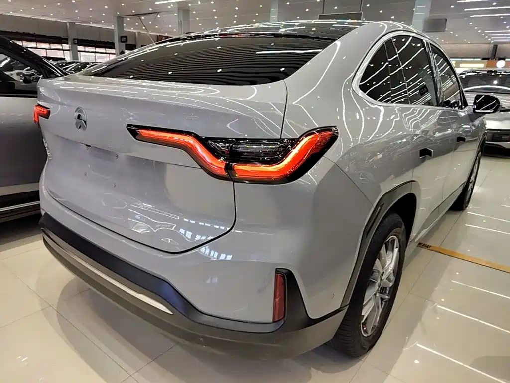 Фото 7 - NIO EC6