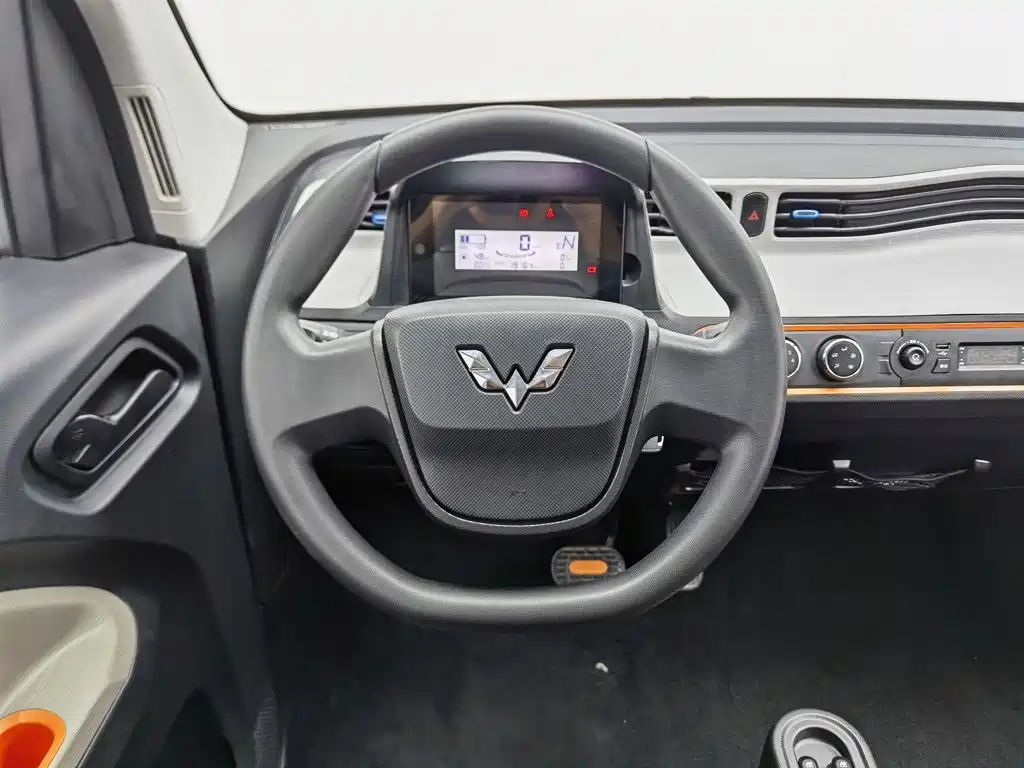 Фото 11 - Wuling Motors Hongguang MINIEV