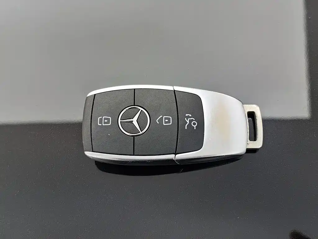 Фото 19 - Mercedes-Benz GLC