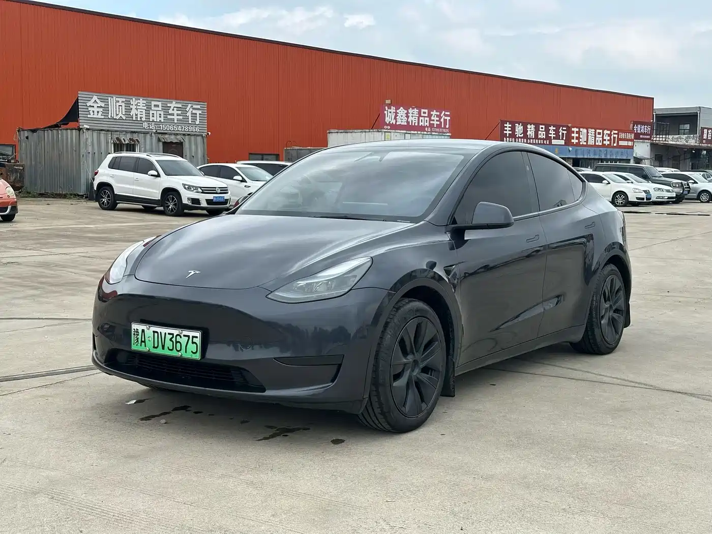 Tesla Model Y 2024 Rear-Wheel Drive Version