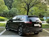 Фото 20 - Ford Edge