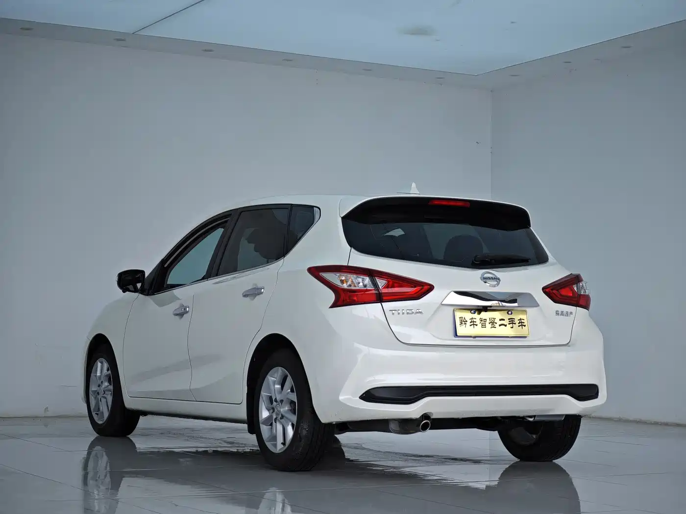 Nissan Tiida 2024 2024 1.6L CVT Smart Drive Edition