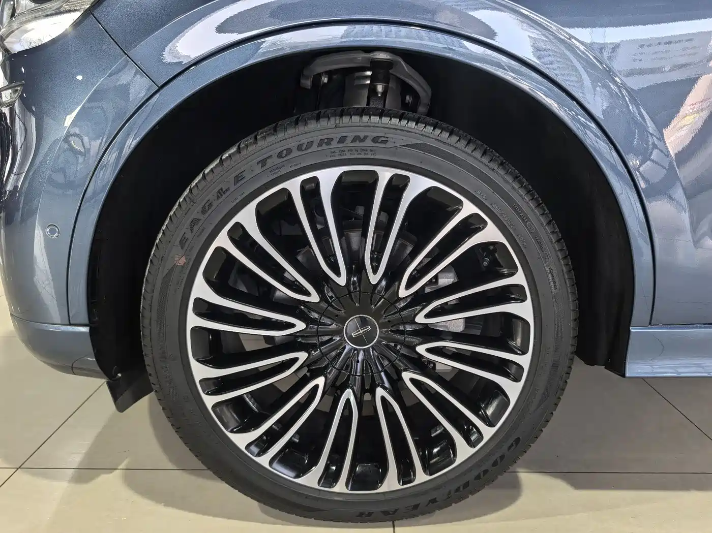 Lincoln Aviator 2022 3.0T V6 AWD Presidential Edition фото 21