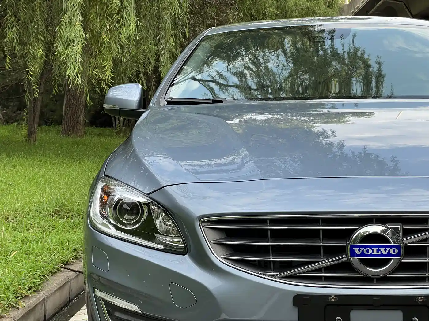 Фото 10 - Volvo S60