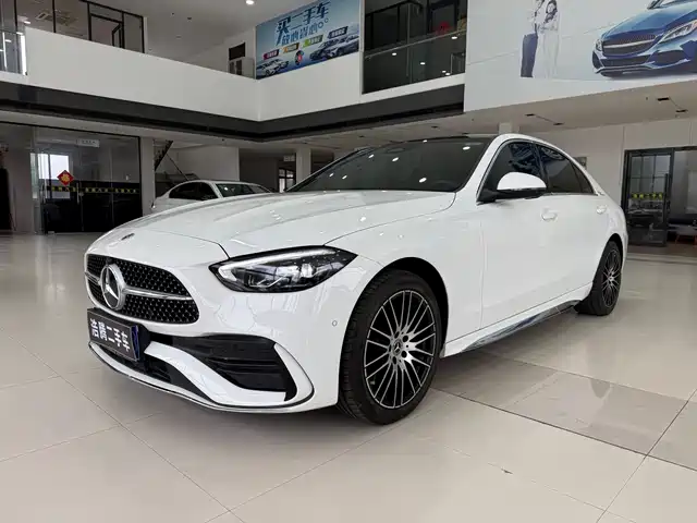 Mercedes-Benz C-Class 2025