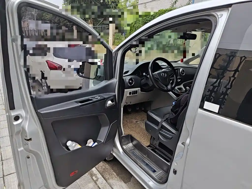 JAC Refine M3 2018 2018 IKEA Edition 1.6L Luxury
