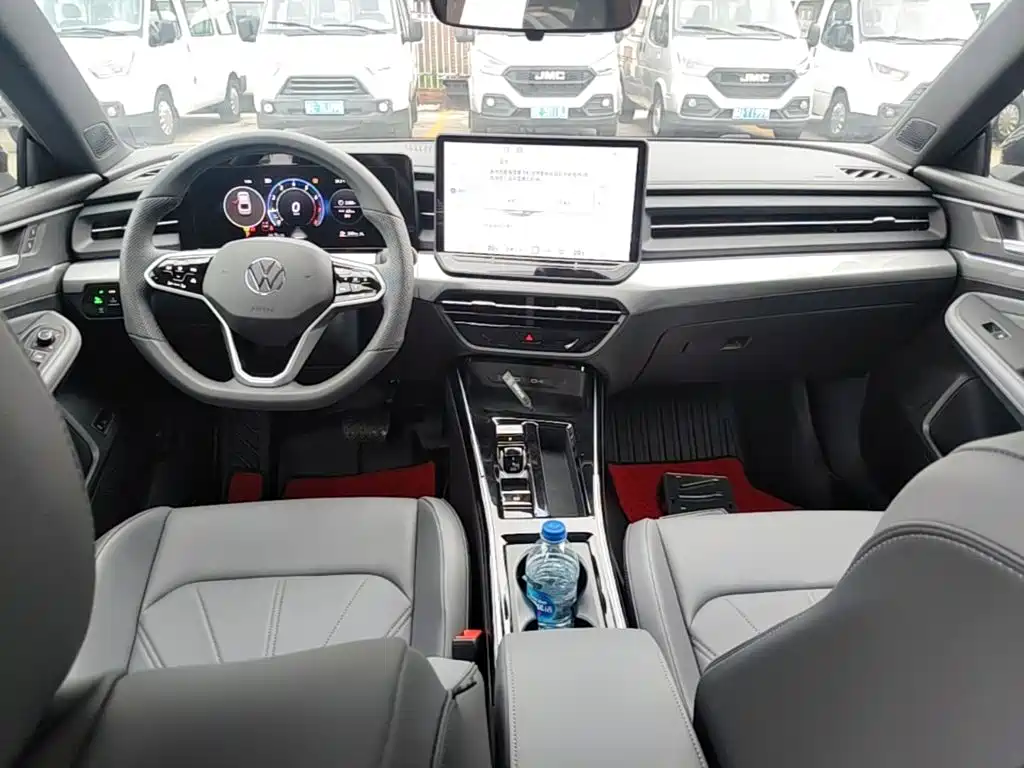 Volkswagen Lamando 2026 2025 Model Lamando L 1.5T Base Version