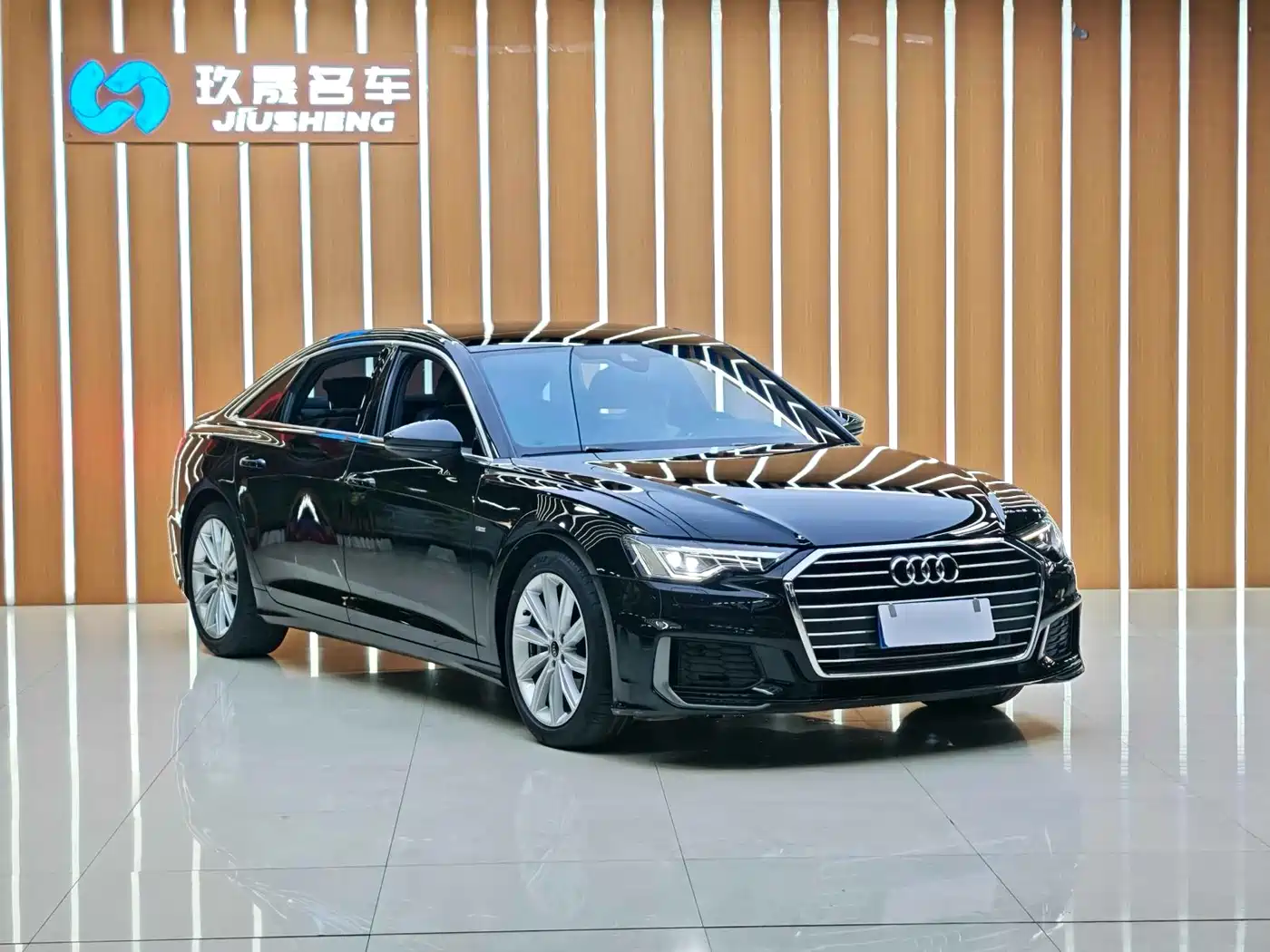 Audi A6L 2021 45 TFSI Exclusive Sport фото 3