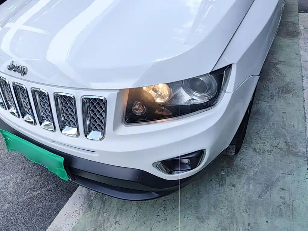 Jeep Compass (Import) 2016 2014 Facelift 2.0L 2WD Elite Edition