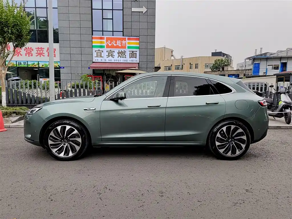 AITO Wenjie AITO M5 2023 Extended Range RWD Smart Drive Edition фото 3