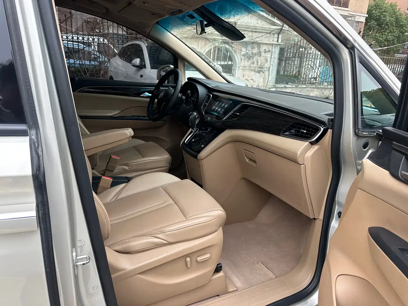 Buick GL8 2018 ES 28T Luxury Type China VI фото 30
