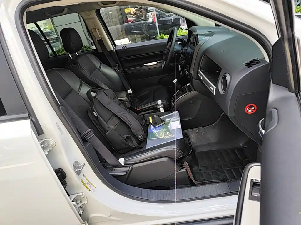 Jeep Compass (Import) 2016 2014 Facelift 2.0L 2WD Elite Edition