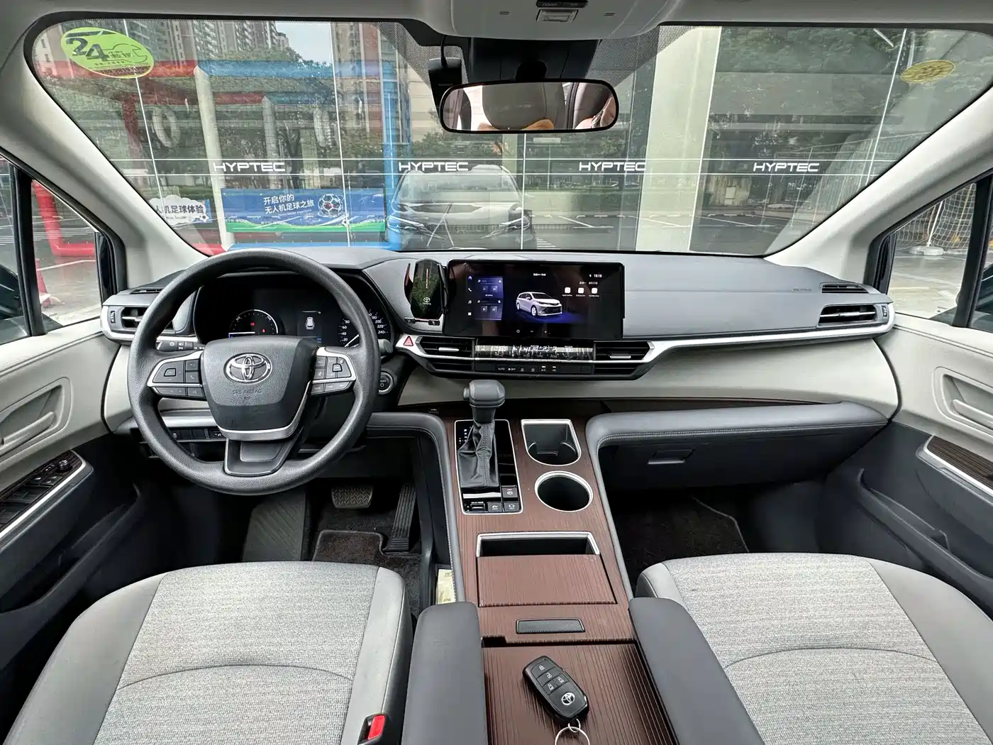 Toyota Sienna, миниатюра 9