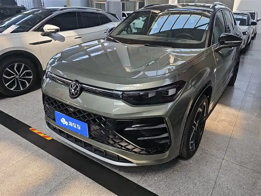 Volkswagen Tayron 2025 Model Tayron L 380TSI 4WD Luxury Easy Package