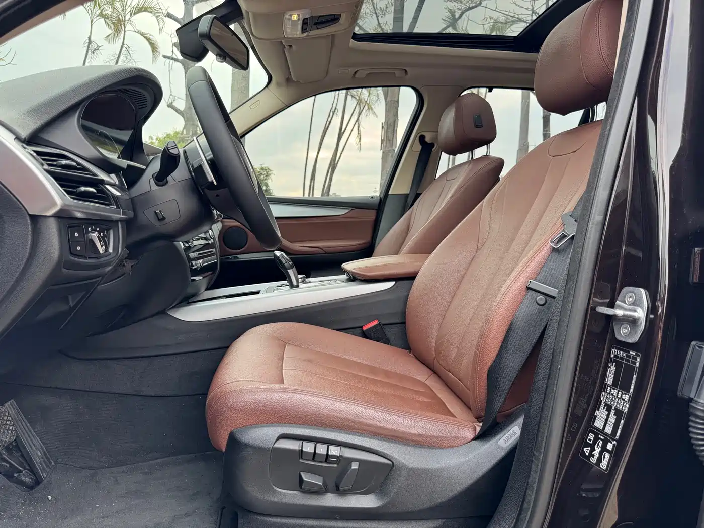 BMW X5 (Import) 2018 xDrive35i Elegant Model фото 5
