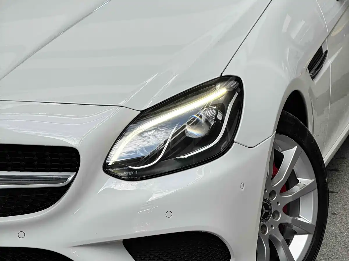 Mercedes-Benz SLC 2018 SLC 260 Dynamic фото 2