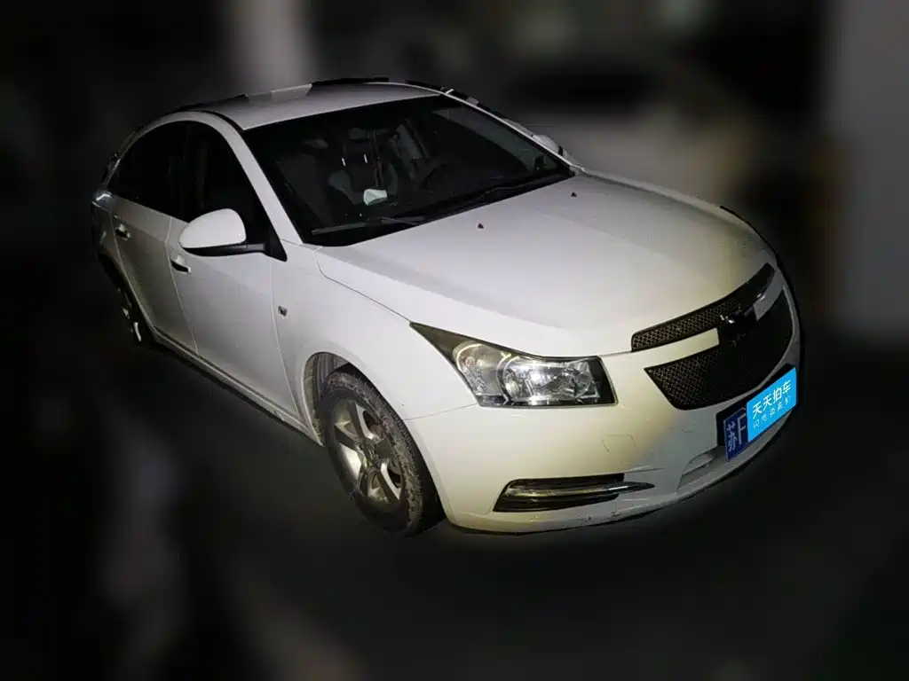Photo 3 - Chevrolet Cruze