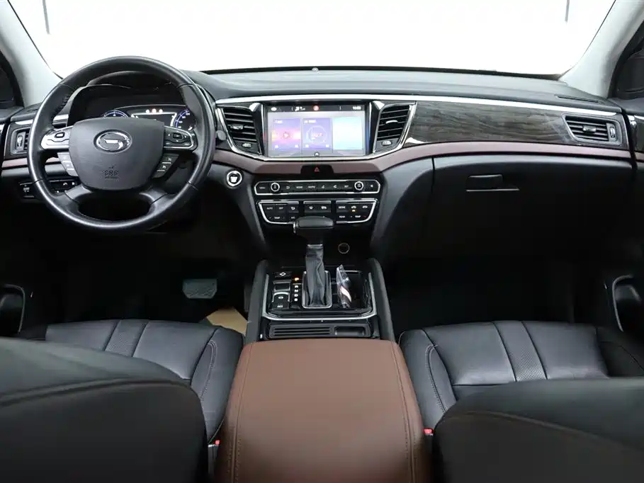 GAC Trumpchi Trumpchi GS8 2017 320T 2WD Luxury Edition (7-Seater) фото 26