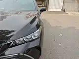 Фото 24 - Toyota Avalon