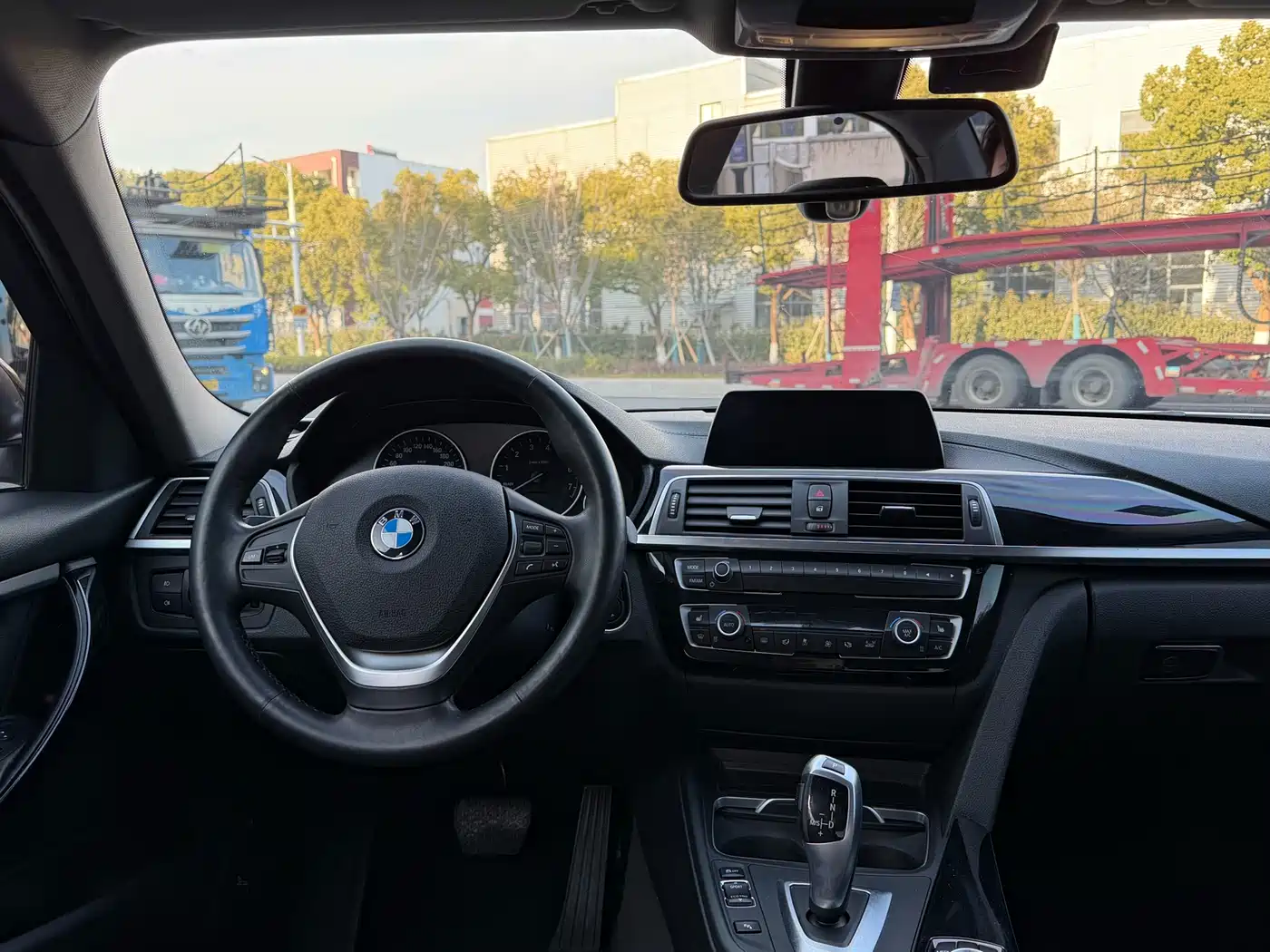 BMW 3 Series 2018 320Li Fashion Style фото 6