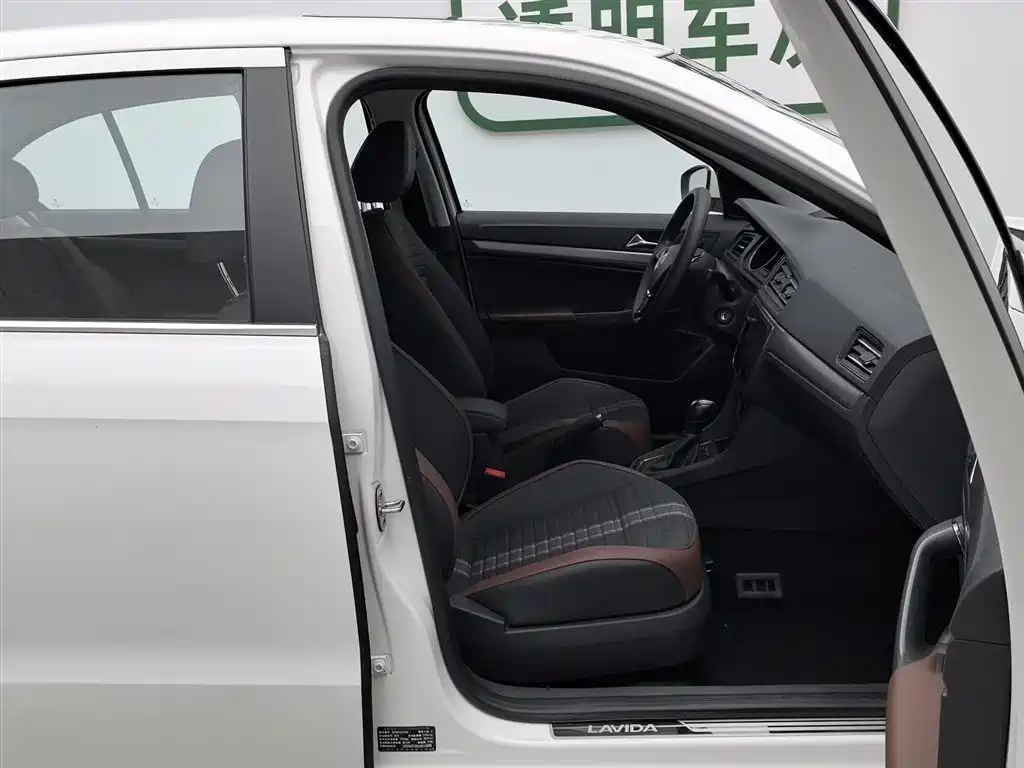Volkswagen Lavida 2019 Lavida Start 1.5L Auto Comfort (China VI) фото 23