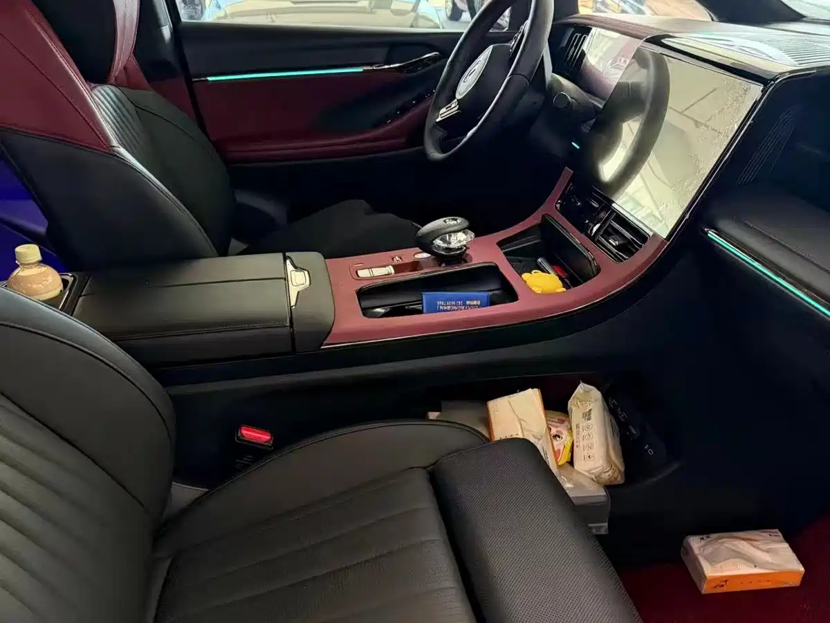 GAC Trumpchi Trumpchi M8 2024 Patriarch Series 400T Ultimate Edition фото 3