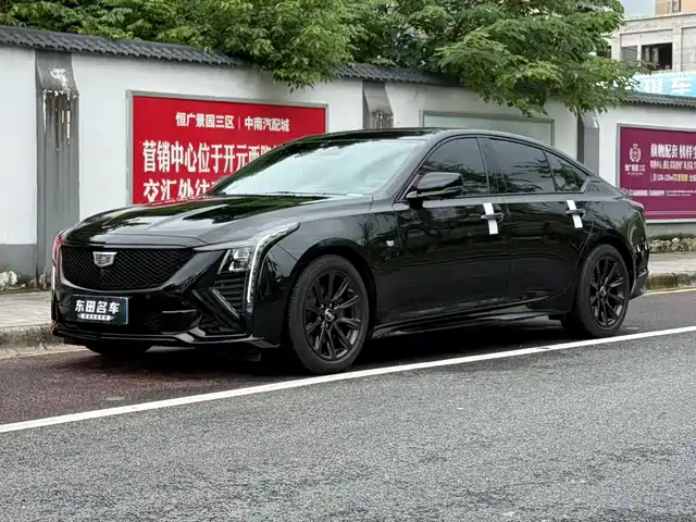 Cadillac CT5 2025