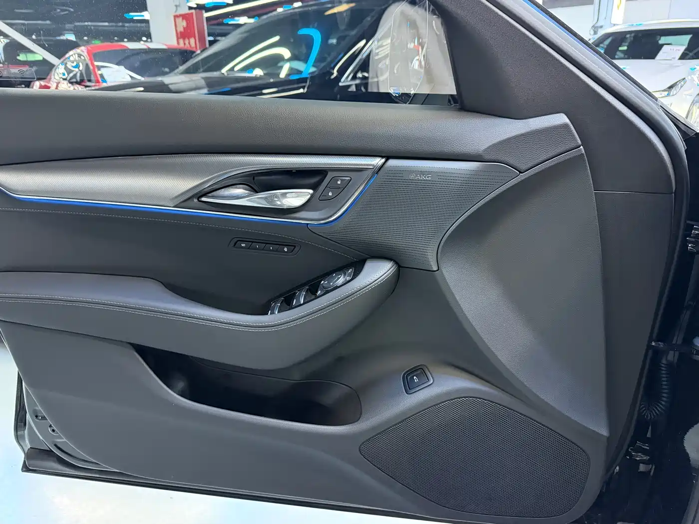 Cadillac CT5 2024 28T Luxury Model Pro фото 5