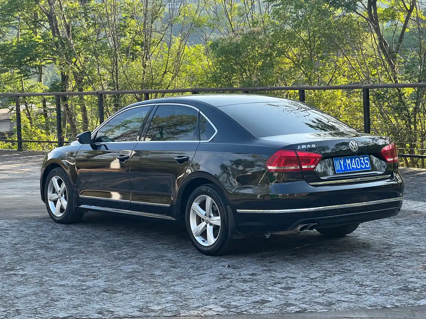 Фото 9 - Volkswagen Passat