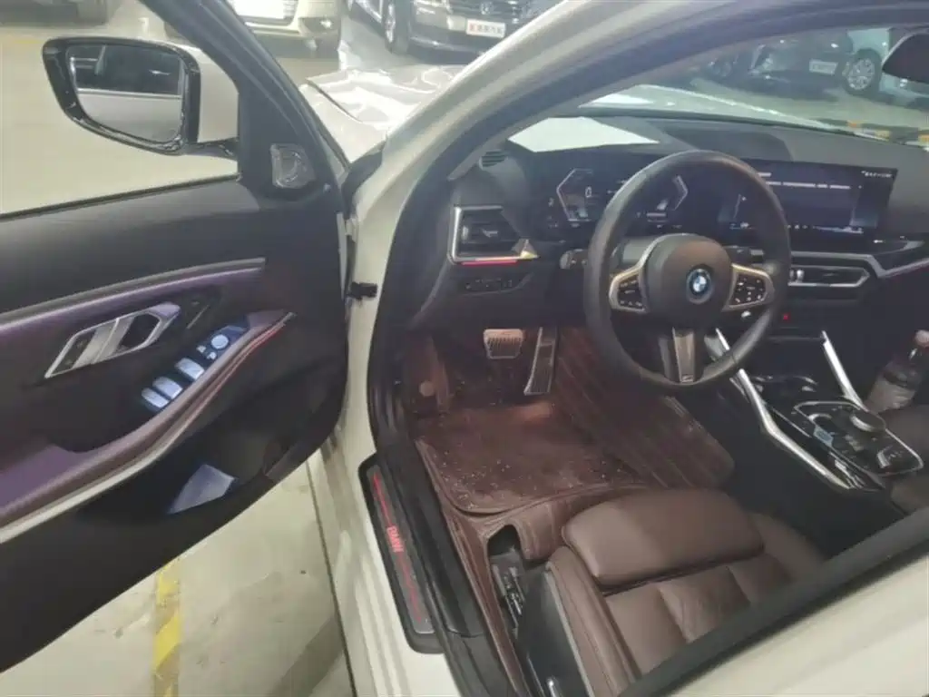 BMW i3 2024 eDrive 35 L фото 16