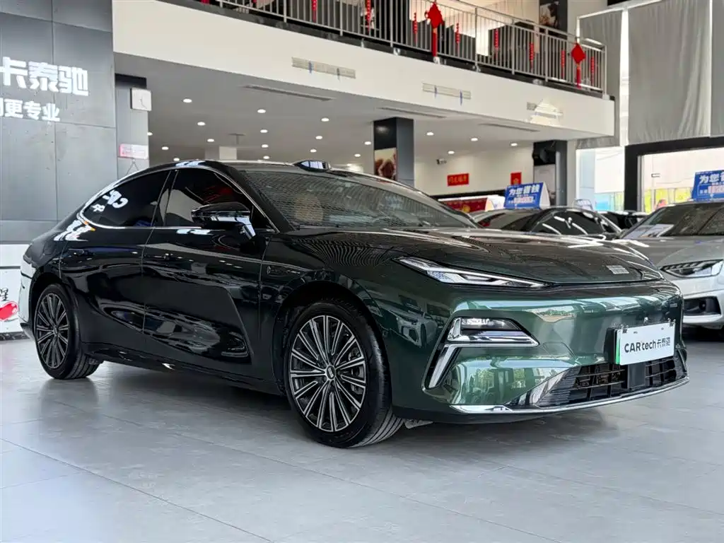Geely Galaxy Galaxy Xingyao 8 2025 130km EM-P Starship Edition фото 3