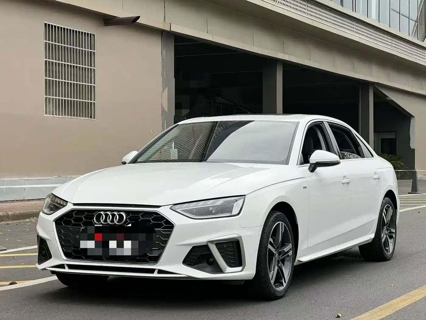 Audi A4L 2020 40 TFSI Luxury Dynamic