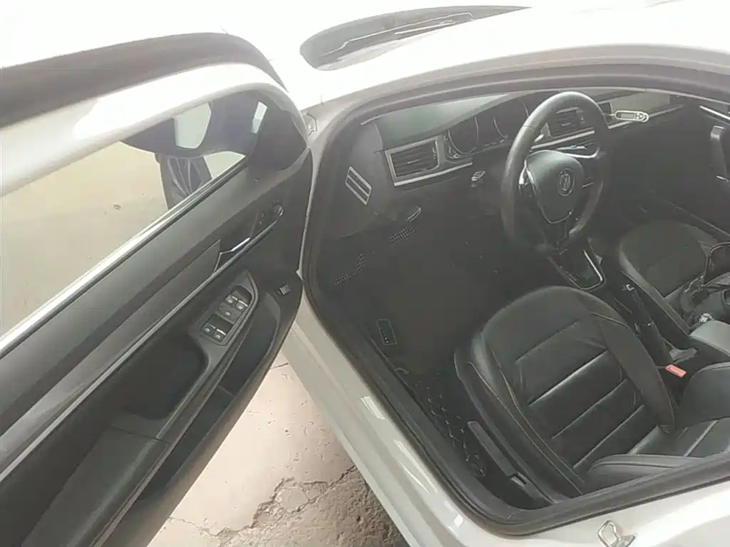 Volkswagen Bora 2016 Model 1.6L Automatic Comfort фото 16