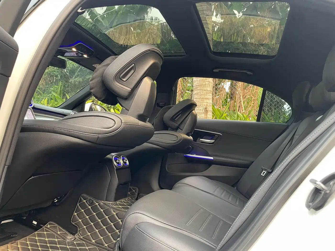 Mercedes-Benz C-Class 2023 Facelift C 260 L Sport Edition фото 12