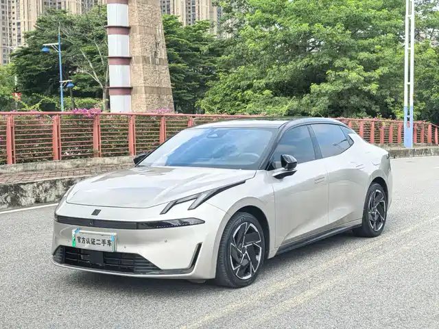 Lynk & Co 07 EM-P 2025