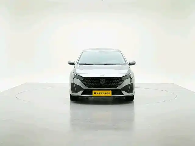 Peugeot 408 2024 2022 1.6T Light Chaser Edition