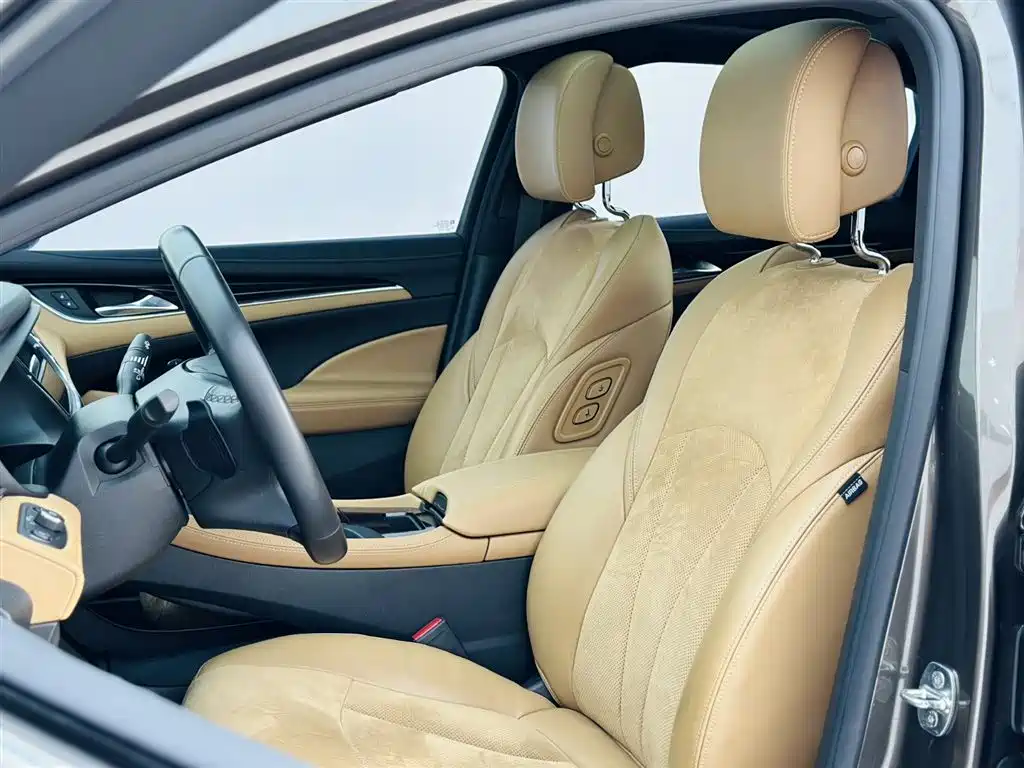 Buick LaCrosse 2018 Model 20T Luxury Edition фото 20