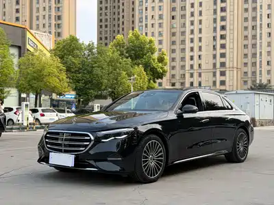 Mercedes-Benz E