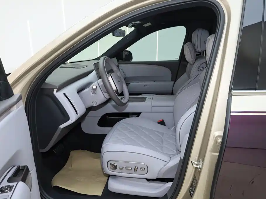 Li Auto L9 2026 2026 Base Model