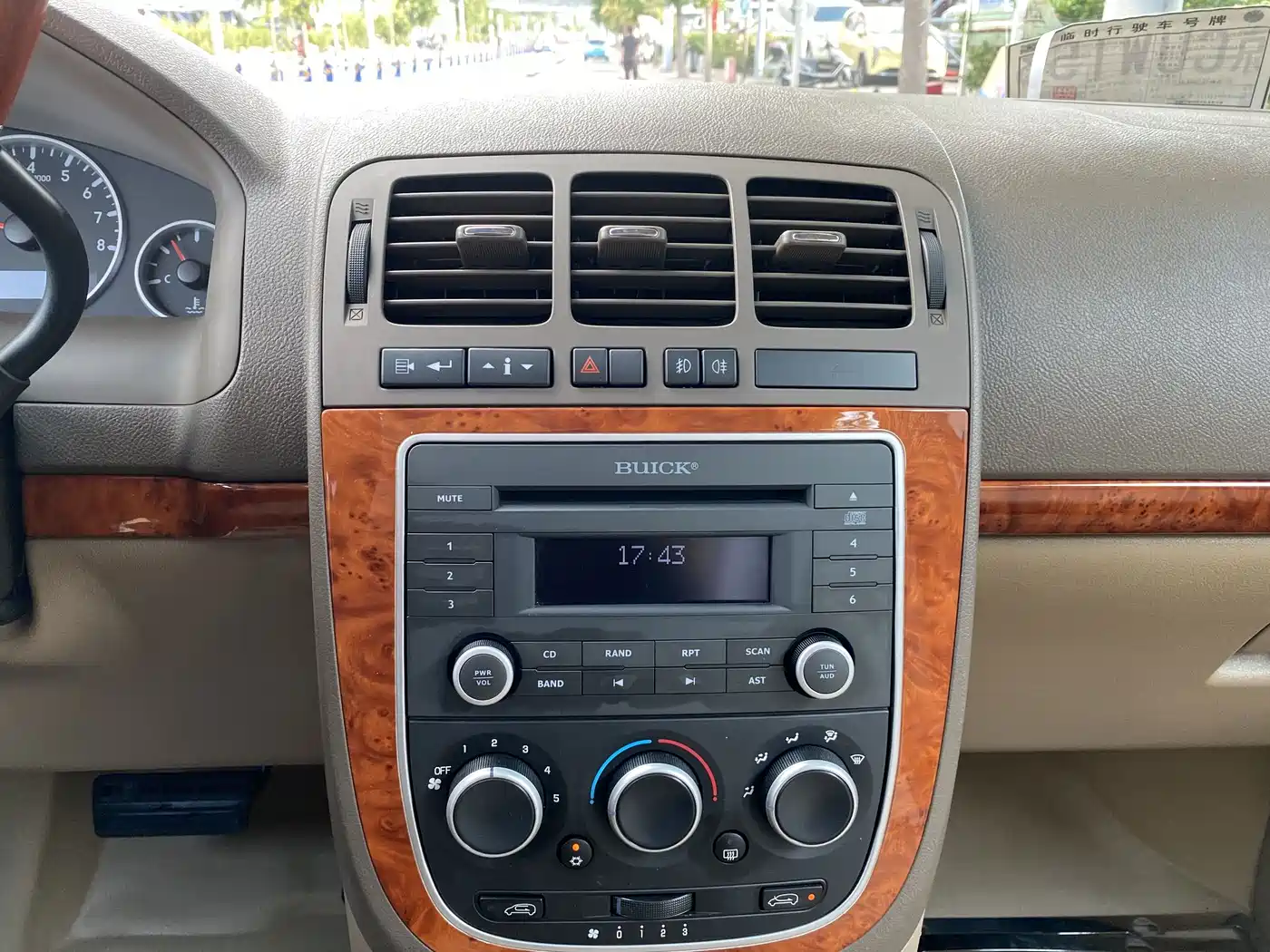 Buick GL8 2012 2011 2.4L LT Executive Edition
