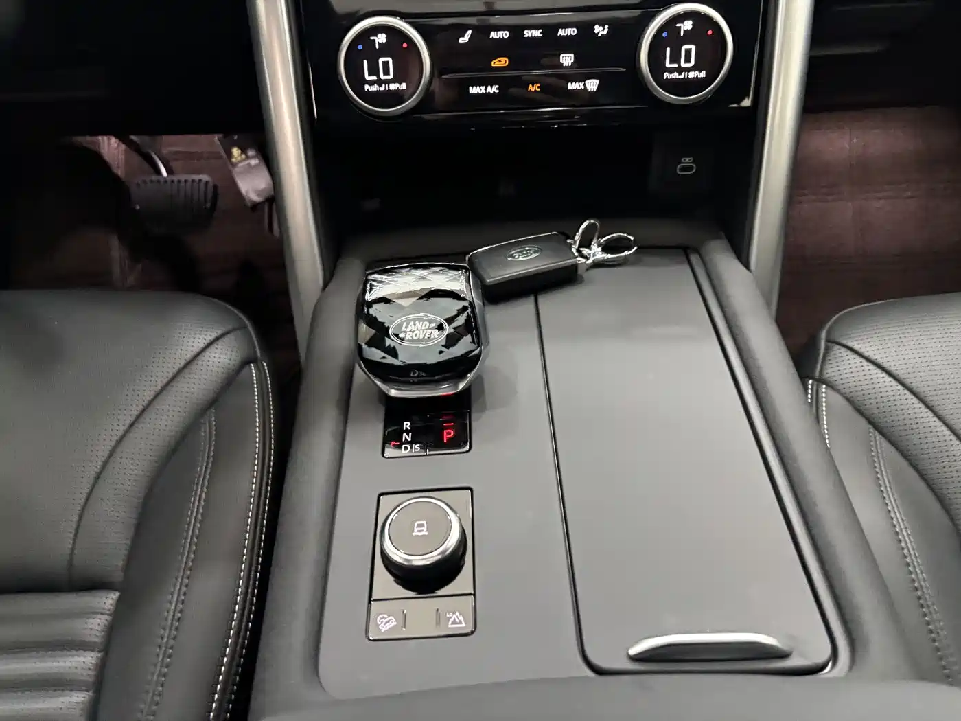 LAND ROVER DISCOVER