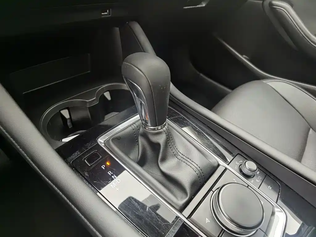 Mazda MAZDA3, миниатюра 13