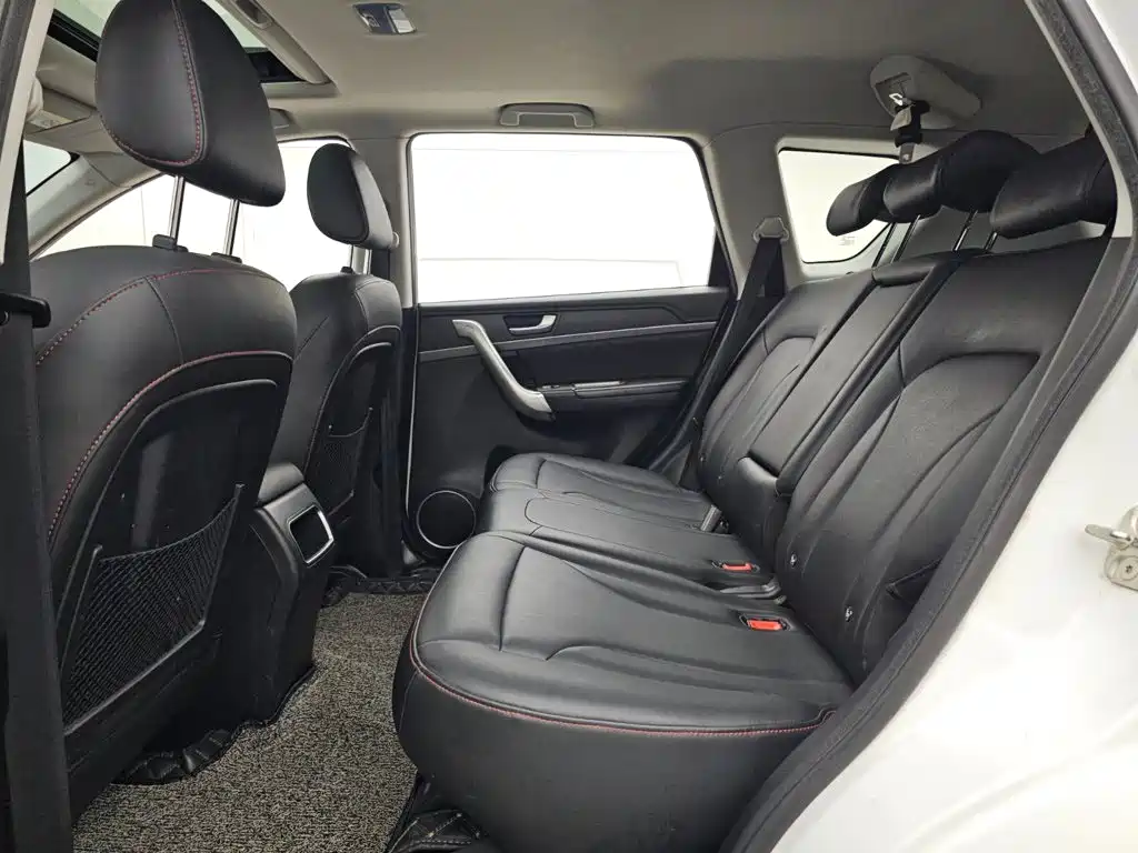 Photo 13 - Haval H6