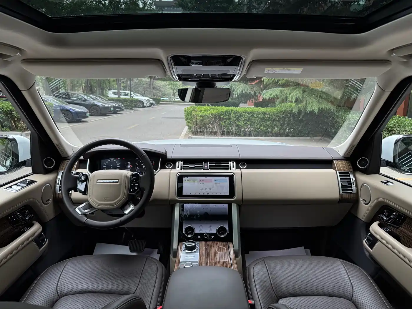 Land Rover Range Rover 2019 3.0 SCV6 Heritage Edition фото 8